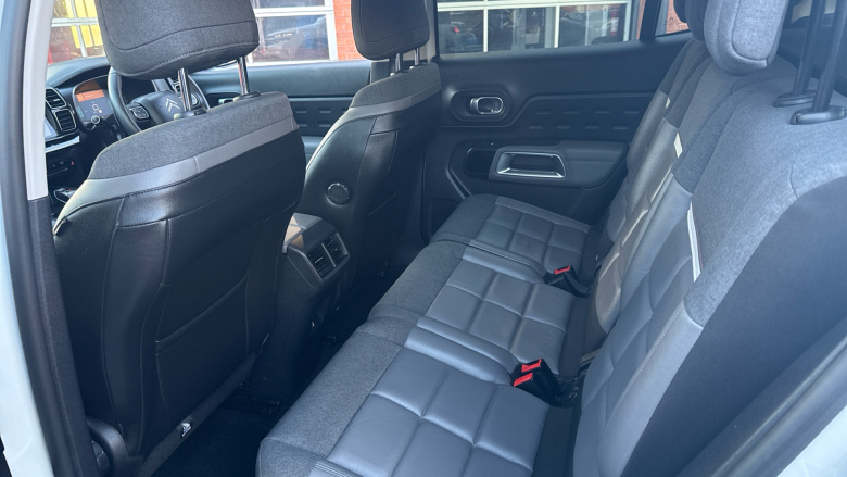 Citroen C5 Aircross 1.6 Plug-in Hybrid 225 Shine Plus 5dr e-EAT8 Hatchback